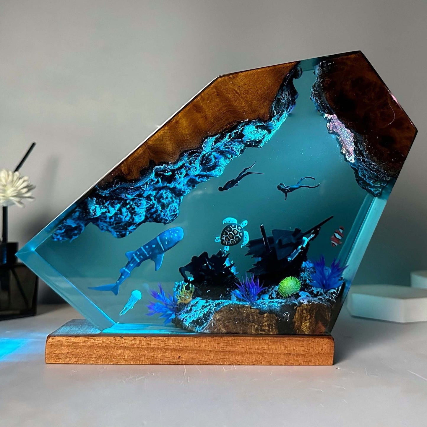 Lámpara de Resina "Arrecife Marino" – Regalo Original del Océano
